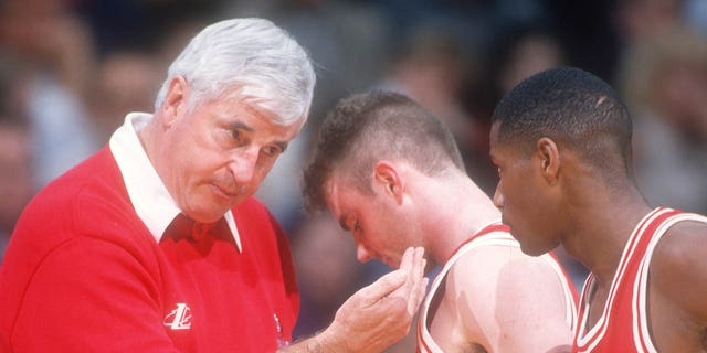 Bobby Knight talks with his Hoosiers players during the NCAA Tournament basketball game against the Oklahoma Sooners on March 12, 1998, in Washington, D.C.