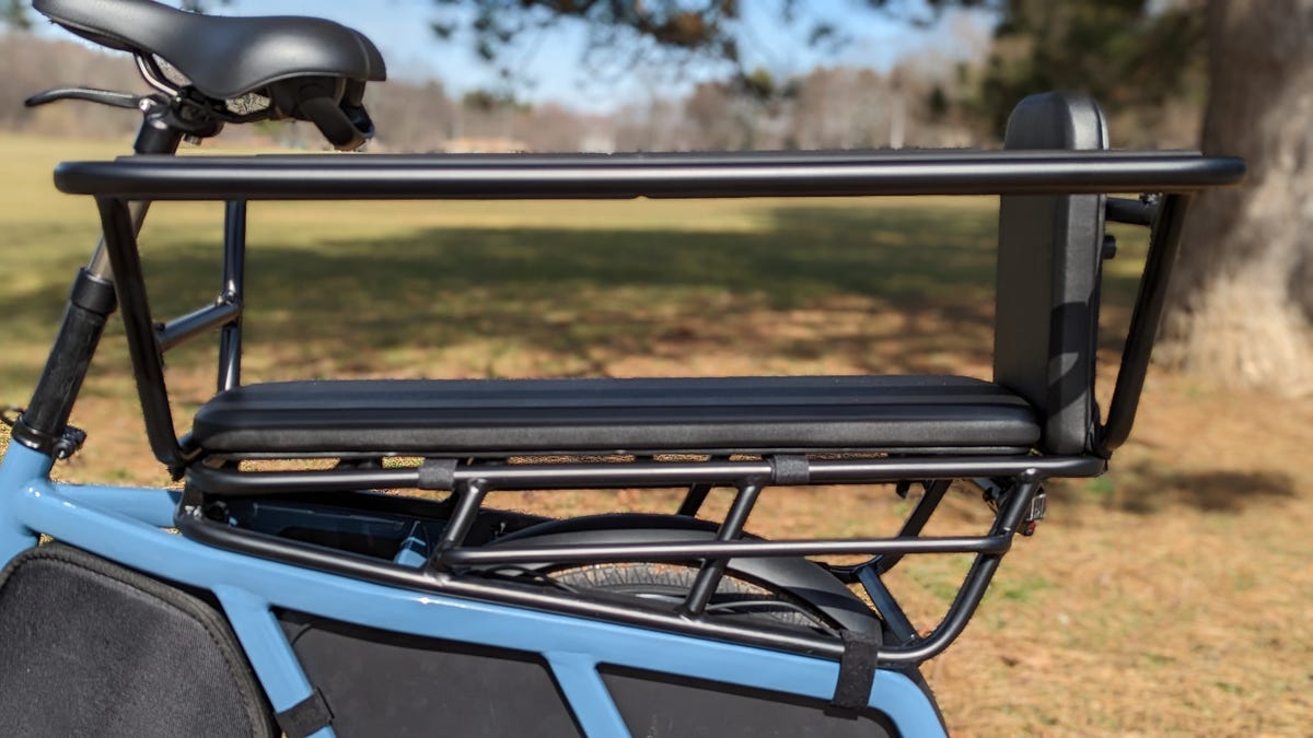 Aventon Abound cargo e-bike's rear seat and handrails.