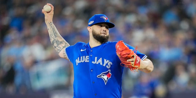 Alek Manoah #6 of the Toronto Blue Jays pitches to the Seattle Mariners during the first inning in Game One of their AL Wild Card series at Rogers Centre on October 7, 2022 in Toronto, Ontario, Canada.