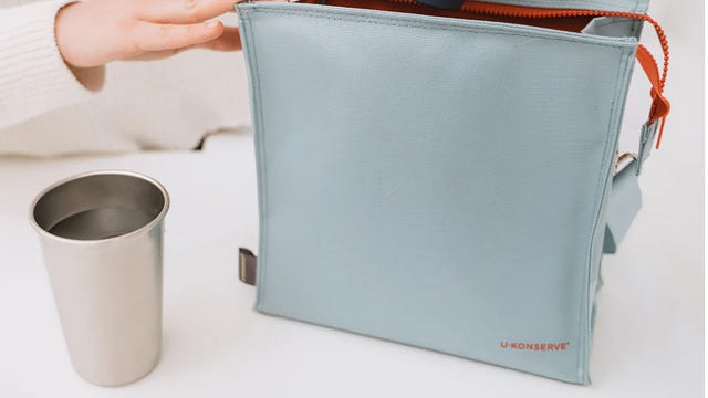 u-konserve insulated lunch tote in seafoam blue