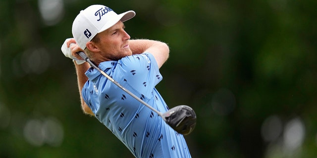 Will Zalatoris watches his shot on the 10th hole during the final round of the U.S. Open golf tournament at The Country Club, Sunday, June 19, 2022, in Brookline, Mass. 