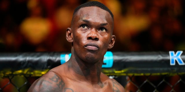 Israel Adesanya prepares to fight Alex Pereira of Brazil in the UFC middleweight championship fight during the UFC 287 event at Kaseya Center on April 8, 2023 in Miami.