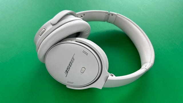 The Bose QuietComfort 45 in white