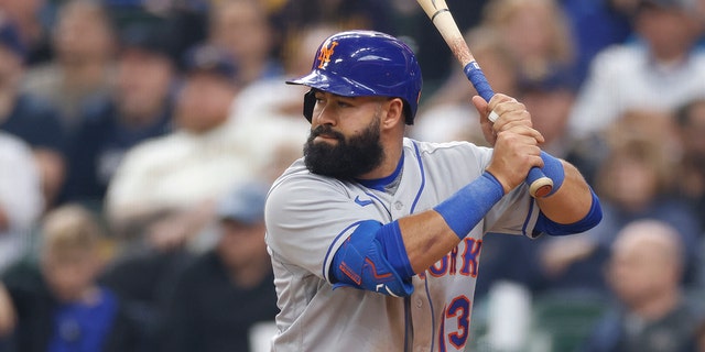 New York Mets third baseman Luis Guillorme bats against the Brewers on April 5, 2023, at American Family Field in Milwaukee.